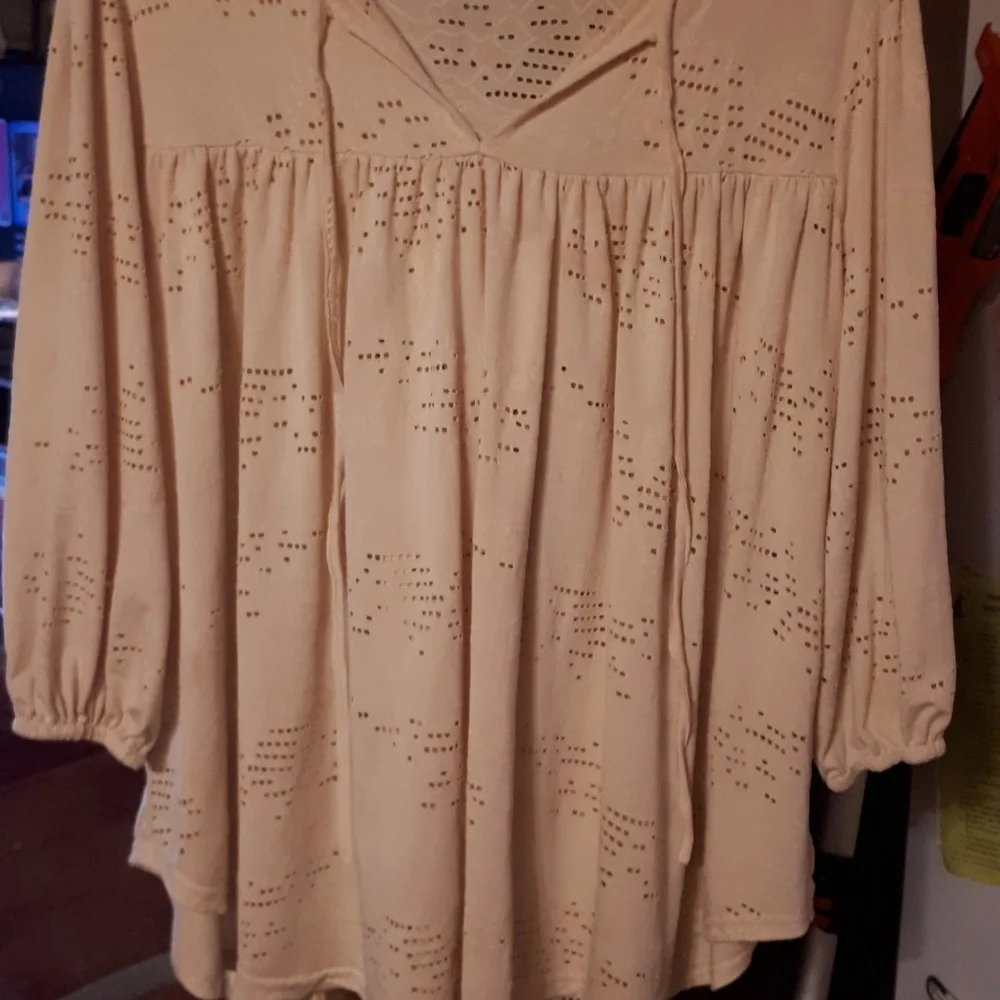 Blouse - Picture 8 of 8